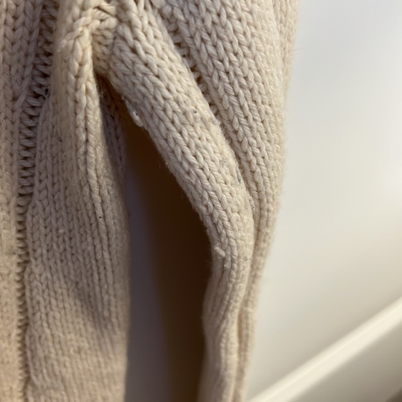 Express Sweater - Picture 3 of 3